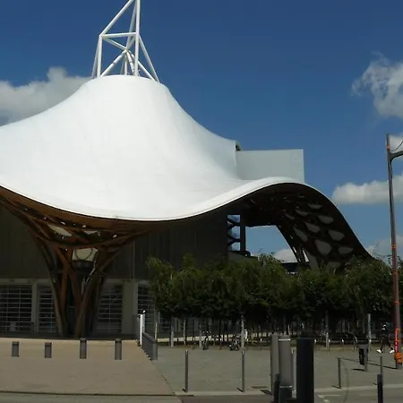 Appartement Spa Privatif Et Cinema Centre Ville Metz Exterior photo